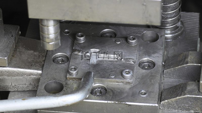 注塑模具拆装保养，这些步骤你掌握了吗？**