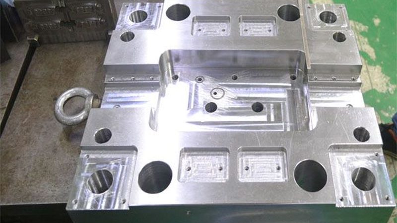 橡胶模具定制，材质选择背后的考量