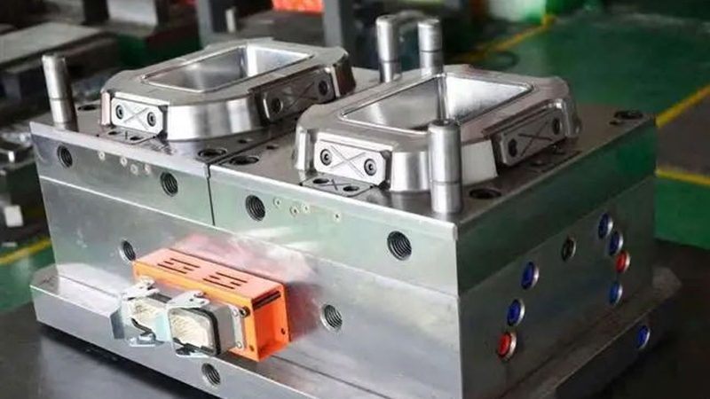 透明注塑件模具材料选择：关键因素与误区解析**